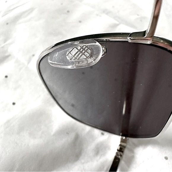 🎉7x HP!🎉 BURBERRY ✨NWT✨ BE3117 Holborn Aviator Sunglasses, Box, Case, & Cloth - Picture 10 of 16